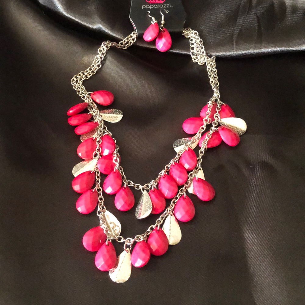 Necklace set